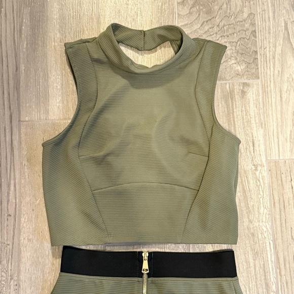 Olive Green Women's Skirt Set - Picture 5 of 6